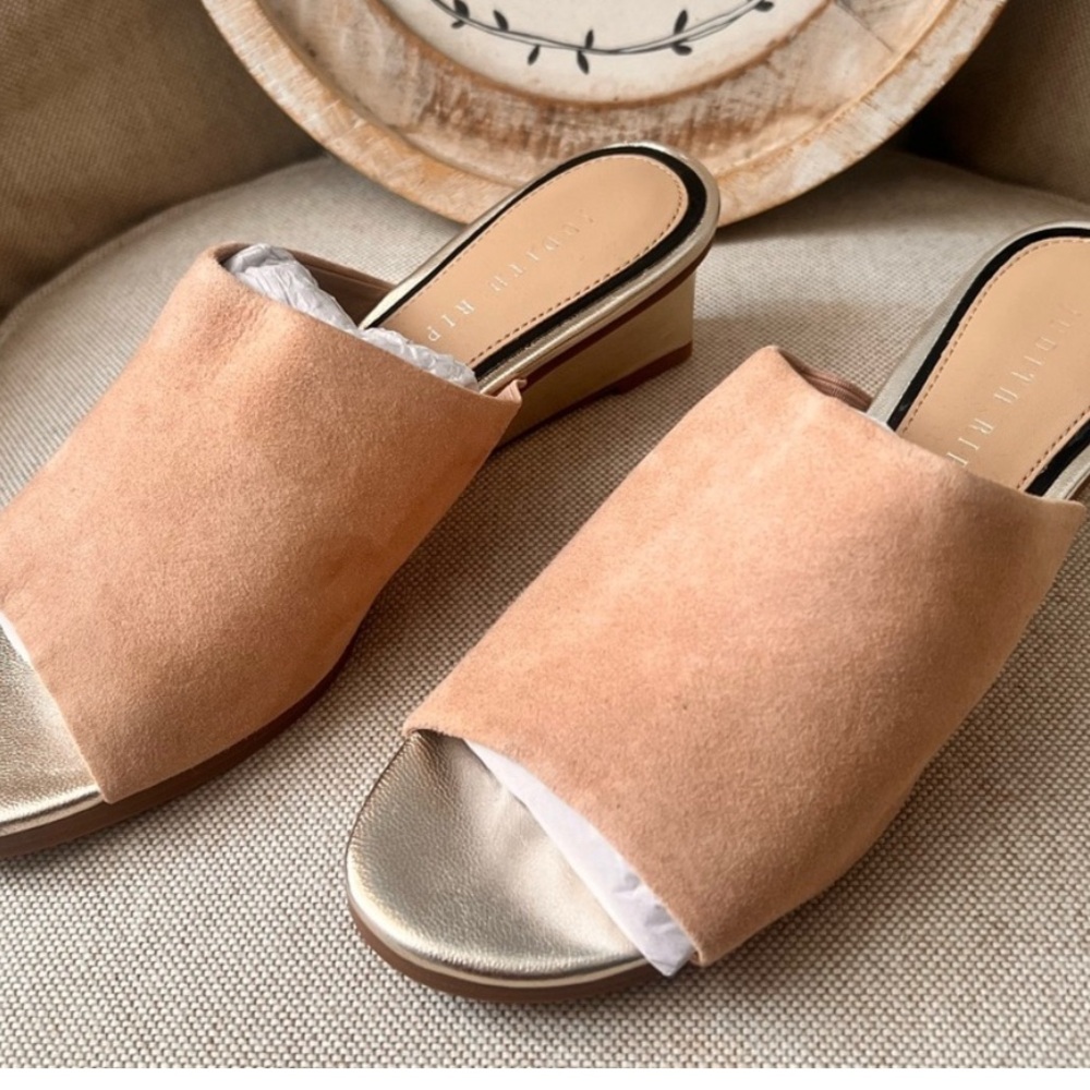 Judith Ripka Tan and Gold Mules New no tags